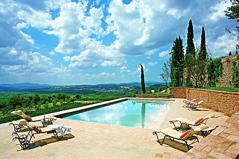 Piscina do Castello Banfi – il Borgo, Montalcino, Toscana, Itália