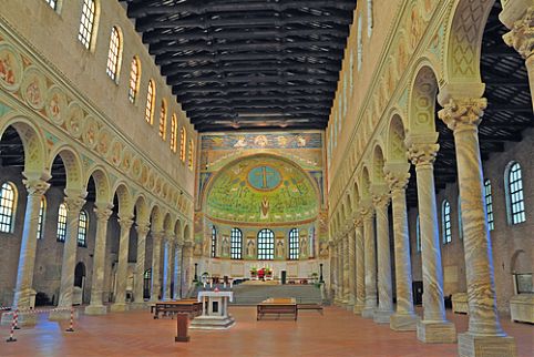 Interior da Basílica de Ravenna