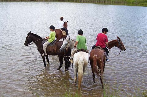 Passeio a cavalo na Fazenda Prata 