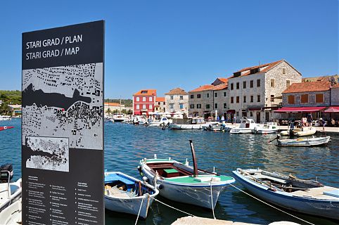 Stari Grad, cidade da ilha de Hvar, Croácia