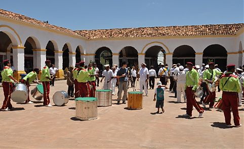 Conheça a festa do Divino Espírito Santo, uma das comemorações mais vibrantes de São Luiz do Paraitinga 