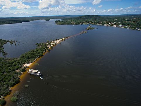 Conheça o festival que tem mais de 300 anos e acontece em meio às belezas da pequena vila balneária de Alter do Chão