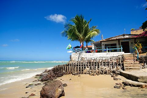 restaurante na beira da praia.jpg