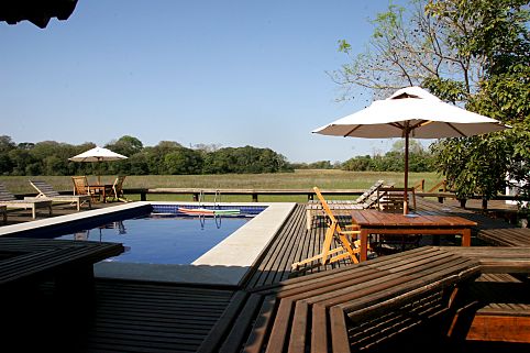 Piscina Cordilheira - Estância Caiman