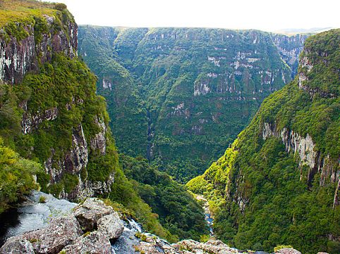 Selecionamos os pontos com as melhores vistas de cidades como Florianópolis, Fernando de Noronha e Chapada Diamantina. Prepare a câmera e o fôlego