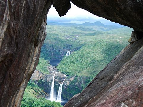 Chapada dos Guimarães, Abrolhos e Serra da Capivara. Natureza e aventura nos parques nacionais do Brasil