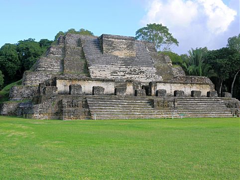 Uma viagem no tempo em busca das riquezas arquitetônicas da mais misteriosa civilização pré-colombiana