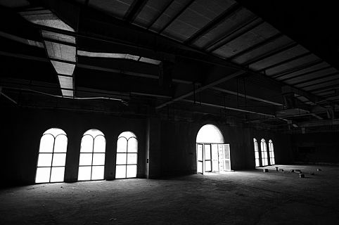 Um passeio por belas e curiosas construções abandonadas na Alemanha, Namíbia, Colômbia, China e Colômbia