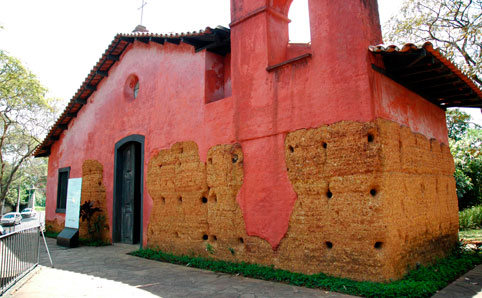 Fachada da Capela do Morumbi