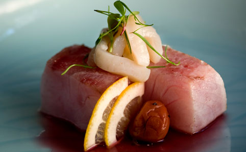 Prato a base de atum do restaurante Kinoshita