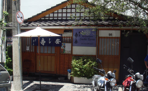 The facade of Sushi Yassu restaurant