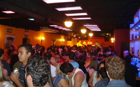 Partiers at Estação Music Bar