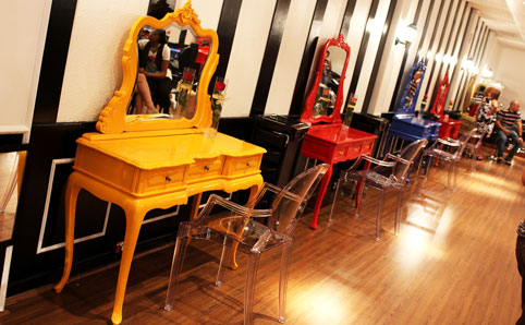 Inside Circus Hair