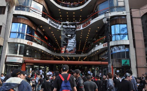 Fachada da Galeria do Rock